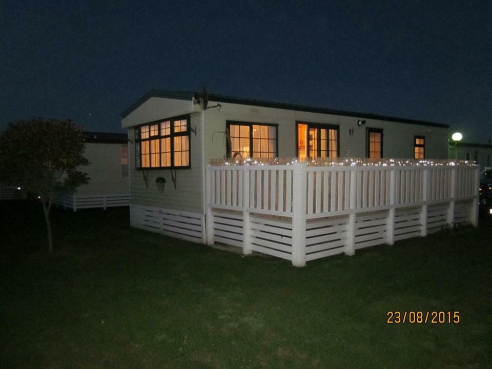 33 Beach Retreat Lodge Pevensey Bay Holiday Park Экстерьер фото