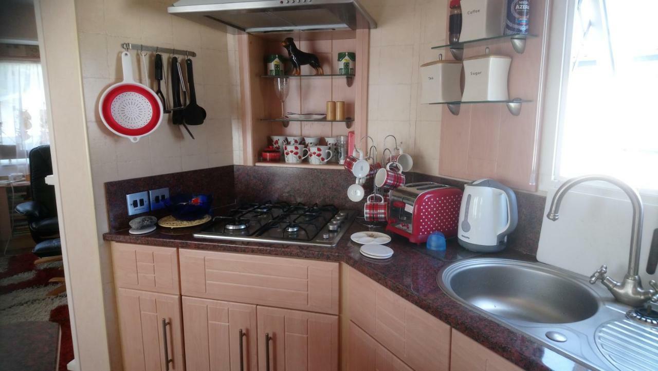 33 Beach Retreat Lodge Pevensey Bay Holiday Park Экстерьер фото
