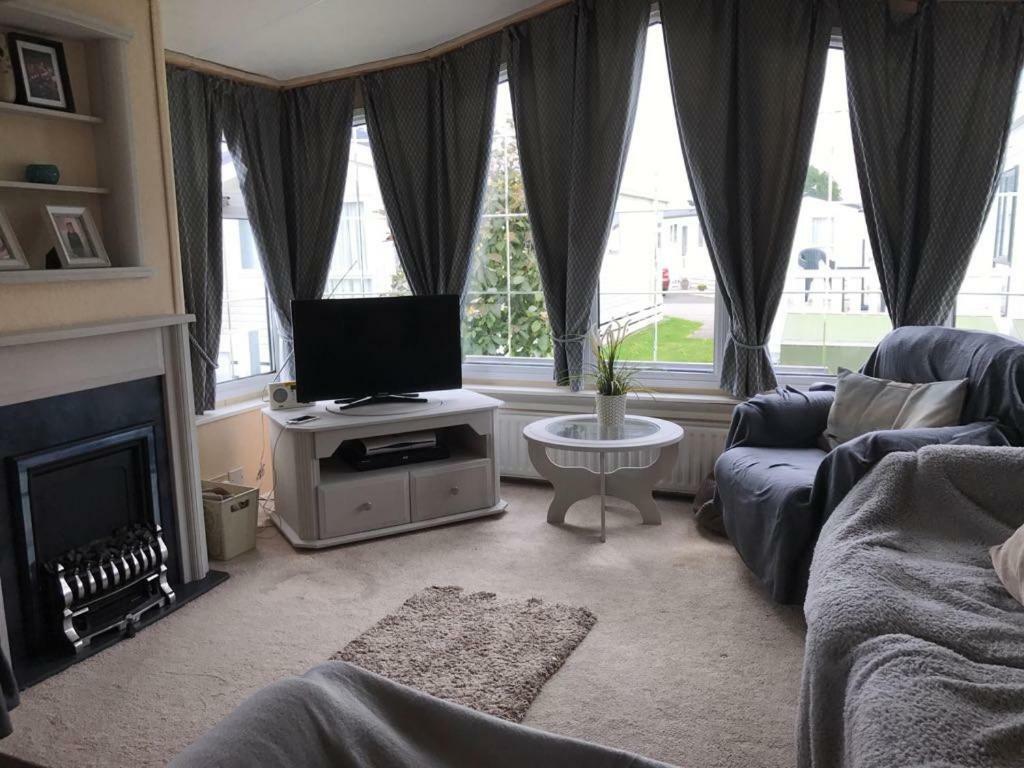 33 Beach Retreat Lodge Pevensey Bay Holiday Park Экстерьер фото